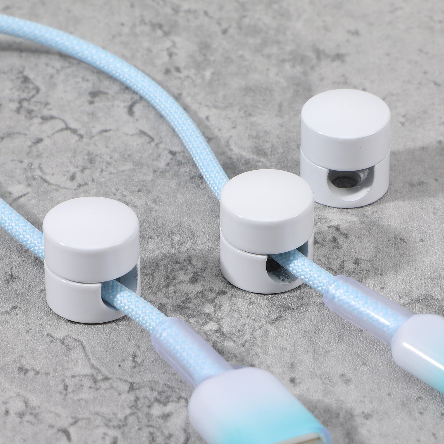 Yuanchu 3 Sets Cable Organiser Clips, Adhesive Cable Holder Clips White Adjustable Magnetic Wire Organiser for Mobile Phone Charging Home Office Car Desk Chandelier Swag Ceiling Lights Hook, White
