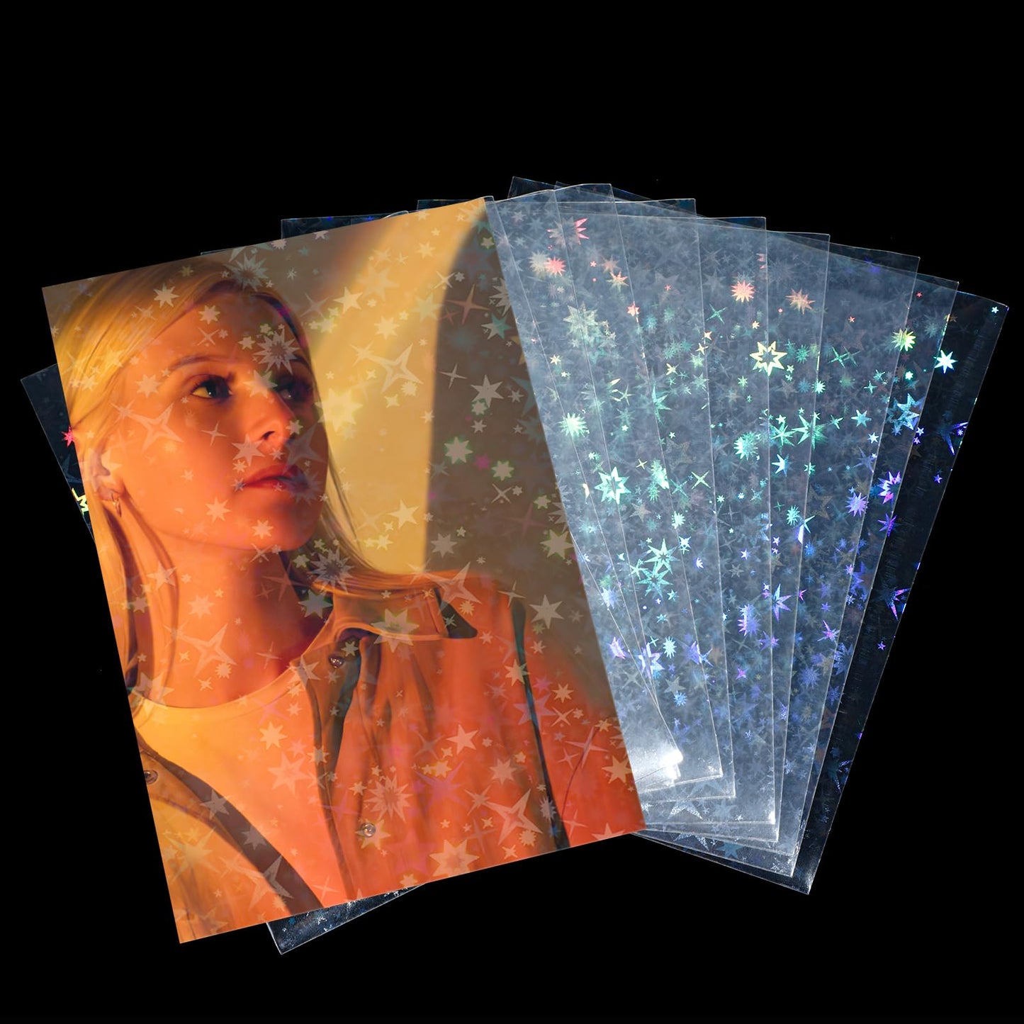 AOZUO Pack of 100 Laser Card Sleeves, Photocard Sleeves, 61 x 88 mm Kpop Photocard Soft Sleeves Photo Card Sleeves Transparent Card Protector Film Photo Card Case for Trading Cards Photo Cards