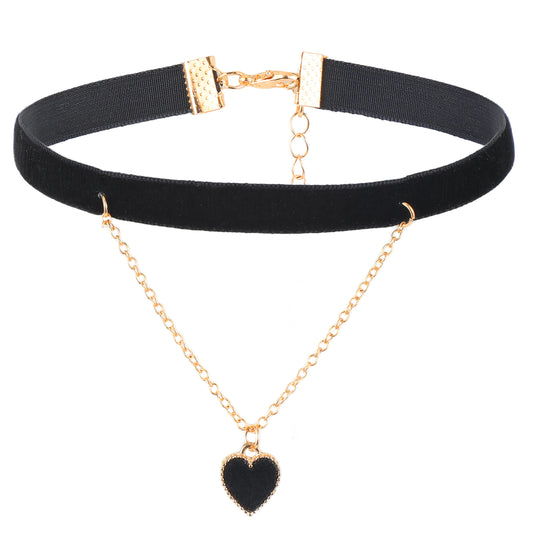 JJUNW Gothic Heart Necklaces for Women, Trendy Dainty Heart Pendant Collar Velvet Choker Chain Choker Necklaces Christmas New Year Valentine's Day Jewelry Gift For Women(Black)