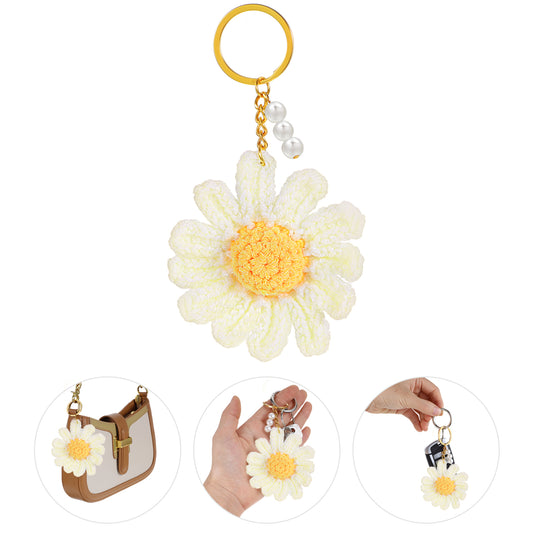 MBAIYO Crochet Daisy Keychain, Cute Flower Keychain Bag Charms for Women Floral Keyring White Daisy Decor Key Chain Daisy Gifts Accessories(White)